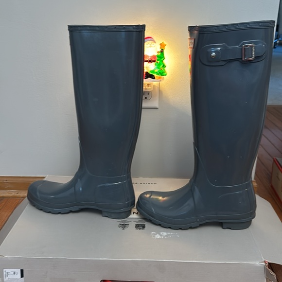 Hunter Boots - Picture 2 of 5